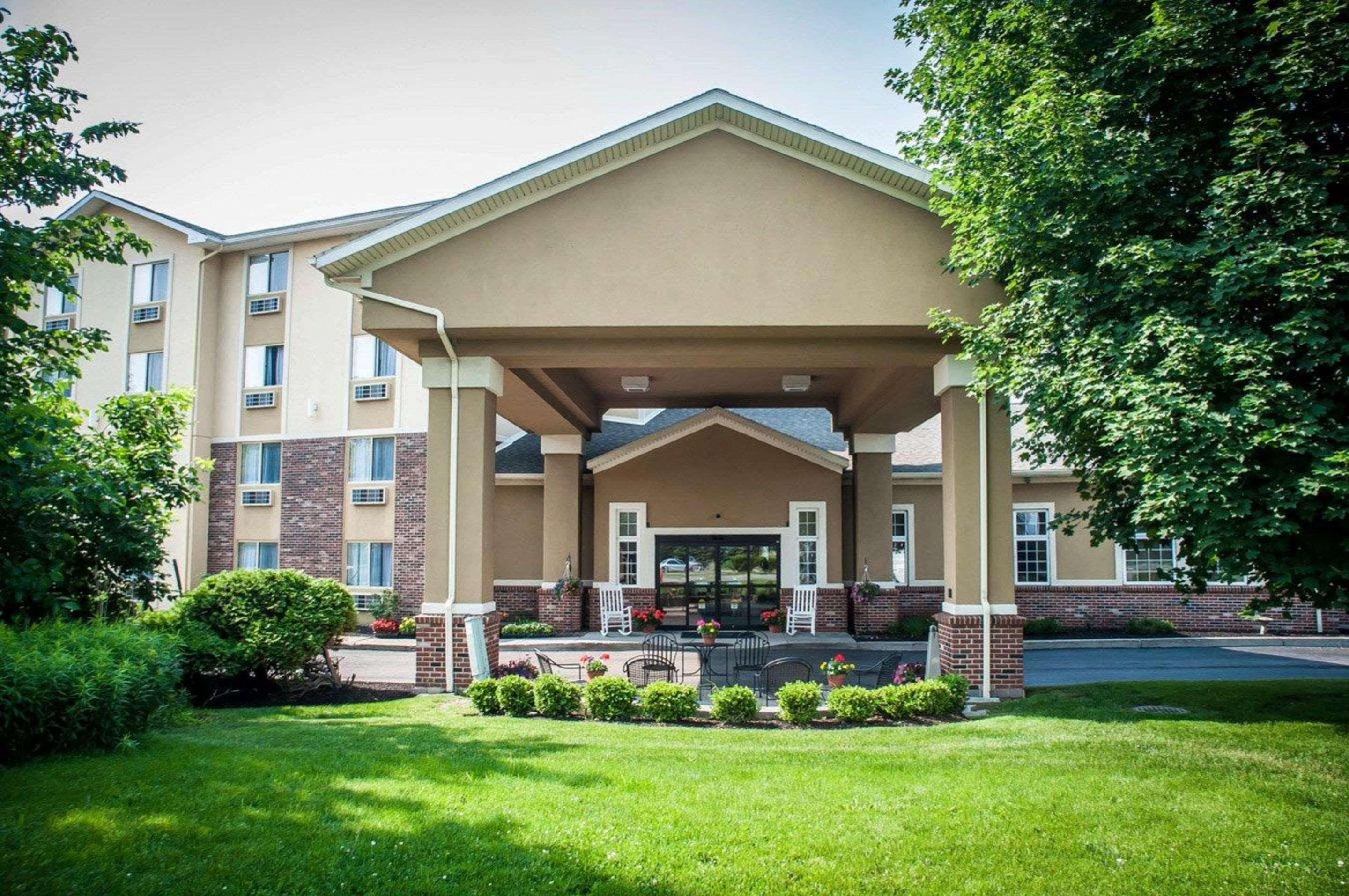 Comfort Inn University Amherst Extérieur photo