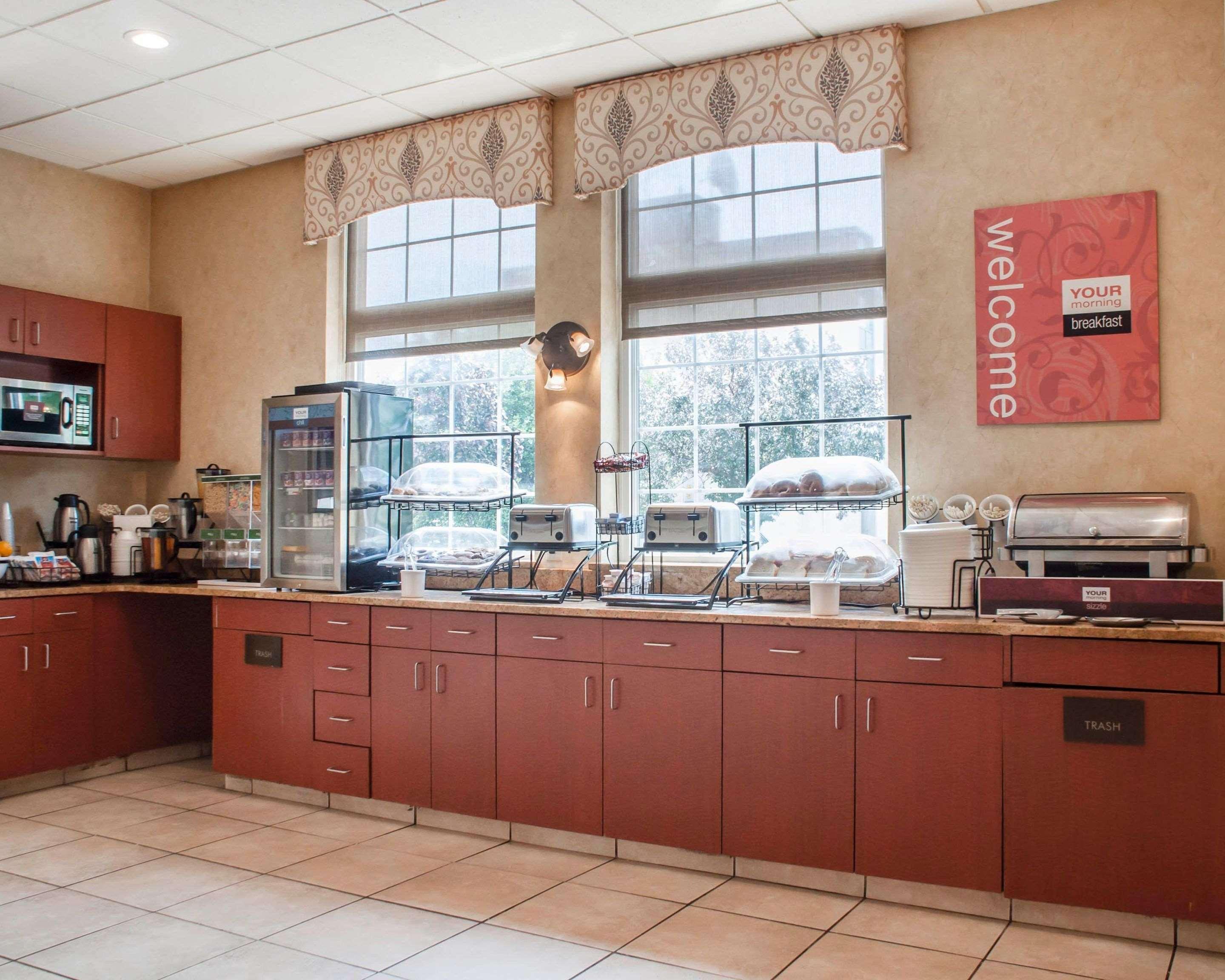 Comfort Inn University Amherst Extérieur photo