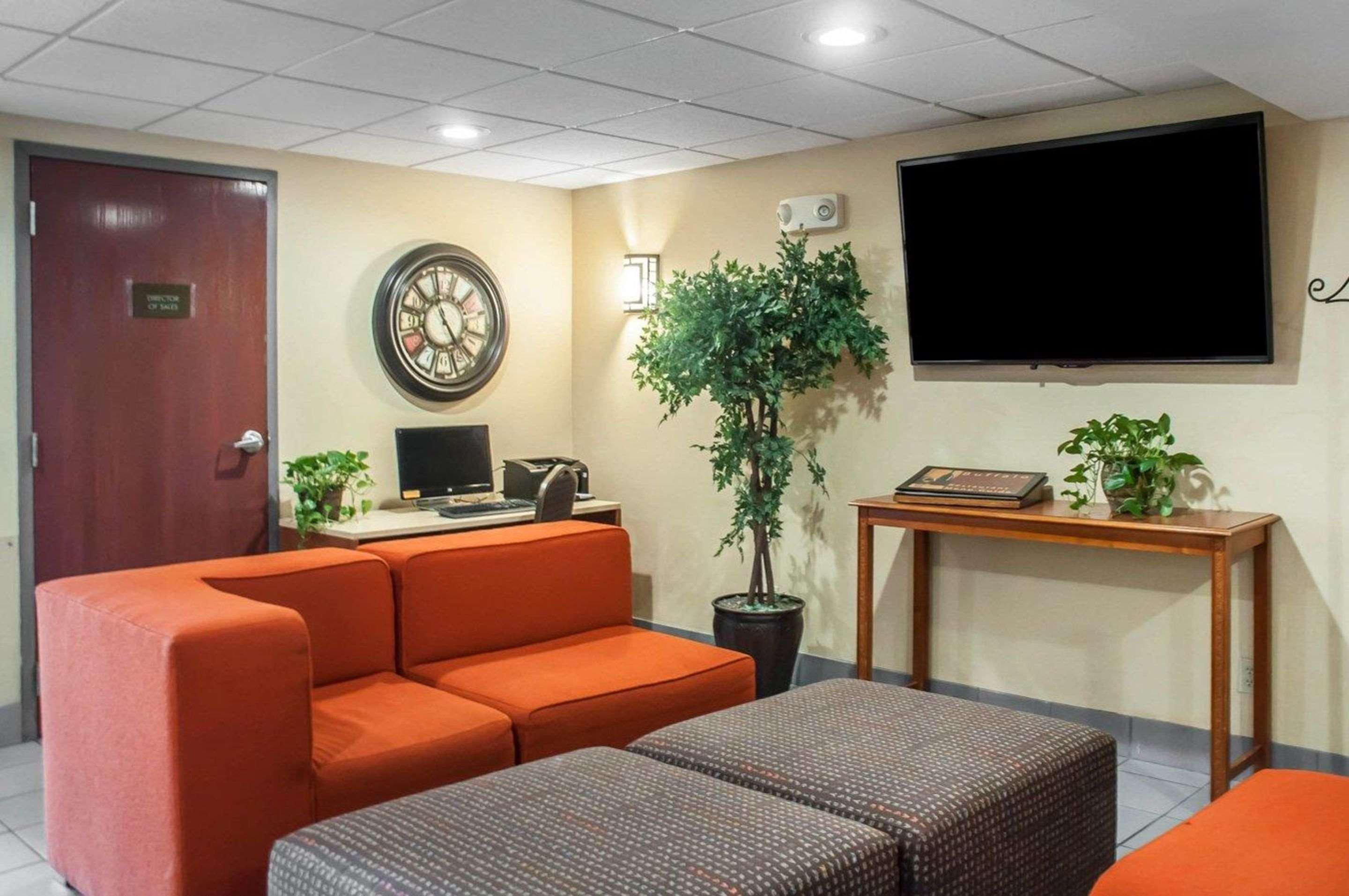 Comfort Inn University Amherst Extérieur photo