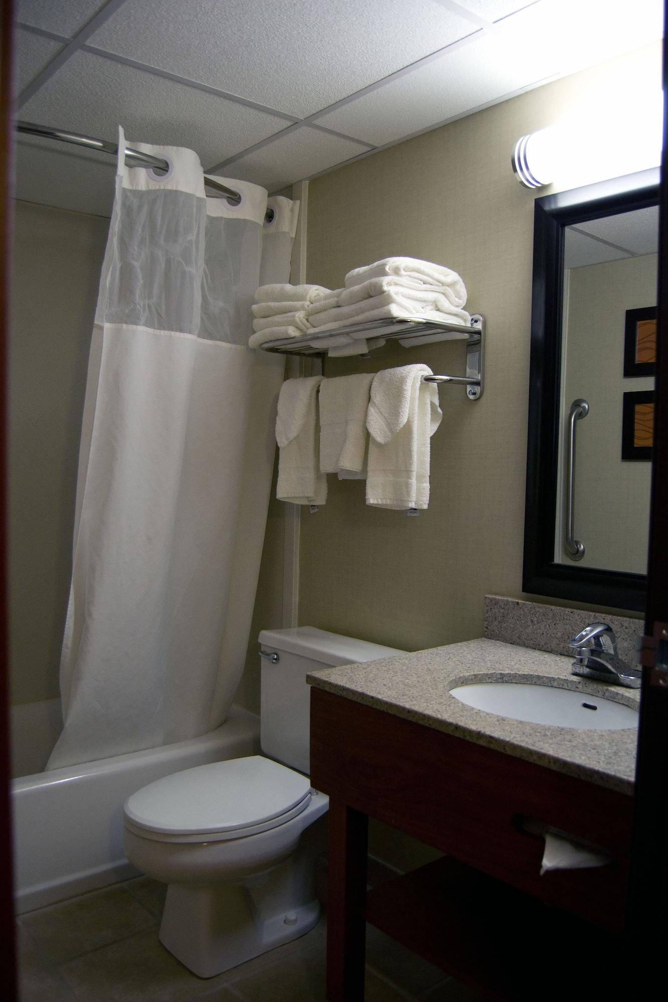 Comfort Inn University Amherst Extérieur photo